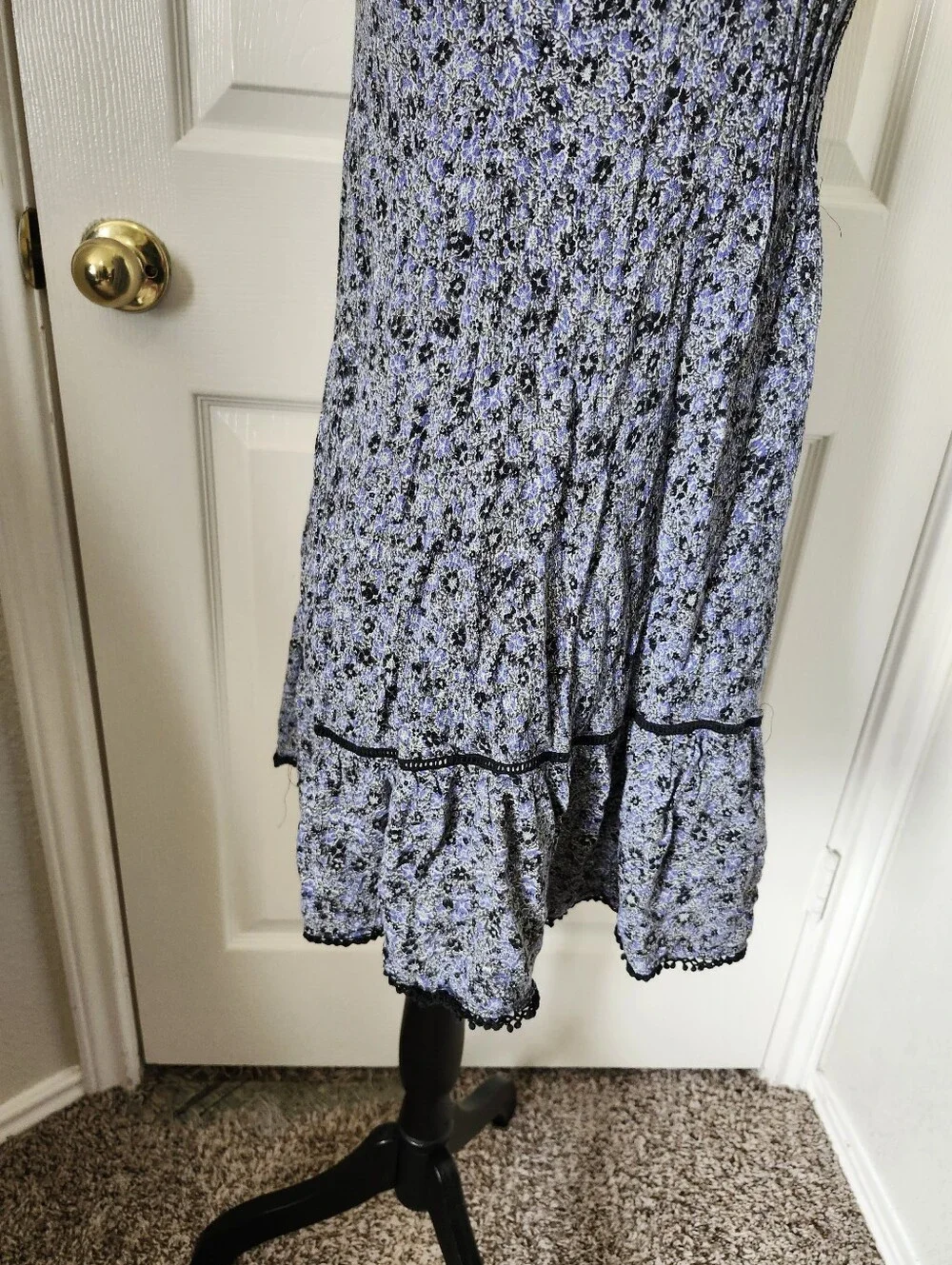 American Eagle Outfitters Lavender Blue Floral Smocked Cami Dress